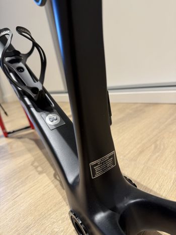 Used Colnago V4Rs Disc Dura-Ace Di2 9200 w/Shimano Dura-Ace C50 Wheels 2023 Frameset 2023 Road & Gravel, Black — image 32 of 35