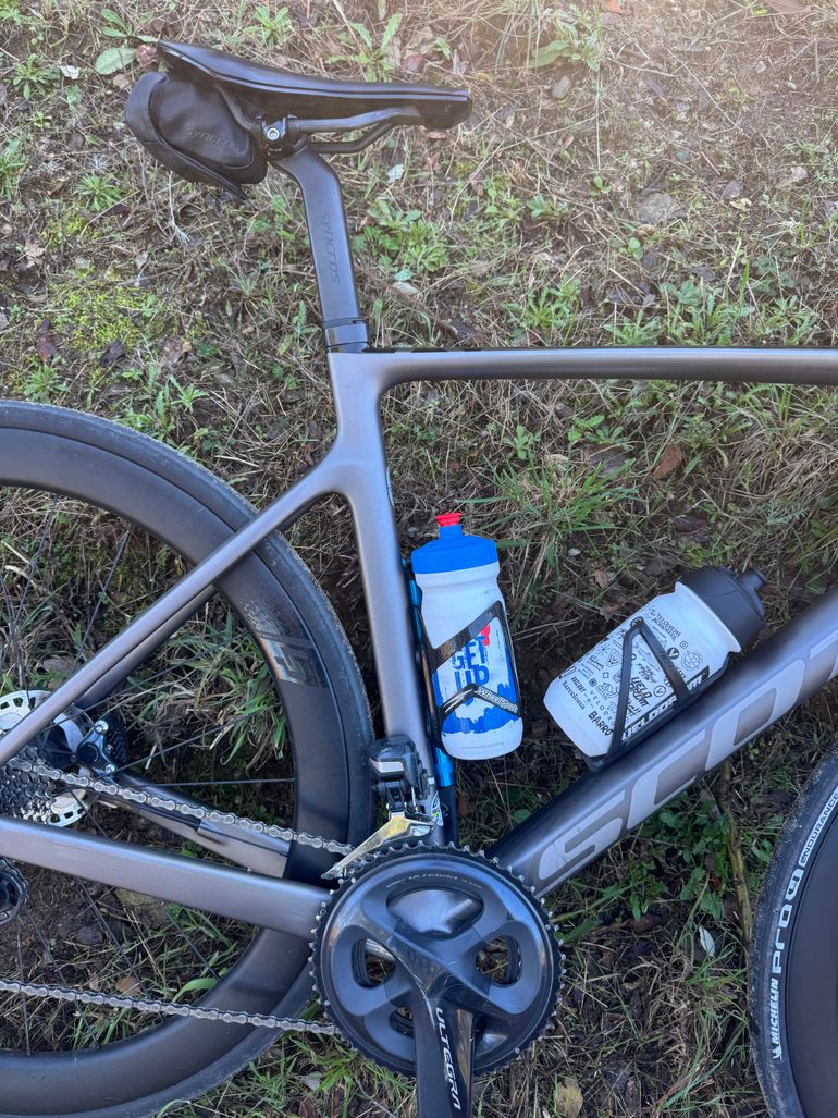 Scott Addict Rc 2021 Ultegra Di2 2020 Road & Gravel d'occasion — image 8 sur 13