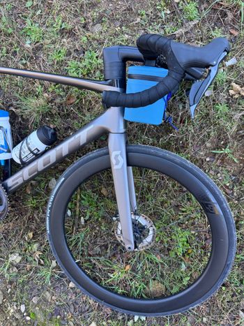 Scott Addict Rc 2021 Ultegra Di2 2020 Road & Gravel d'occasion — image 13 sur 13