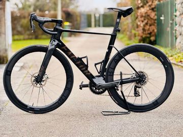 Used Factor Ostro SRAM Red eTap AXS 2025 Road & Gravel, Black — image 2 of 7