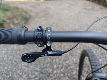 Used CUBE STEREO ONE44 C:68X SLX 2024 2024 Mountainbike, Morado — image 6 of 9