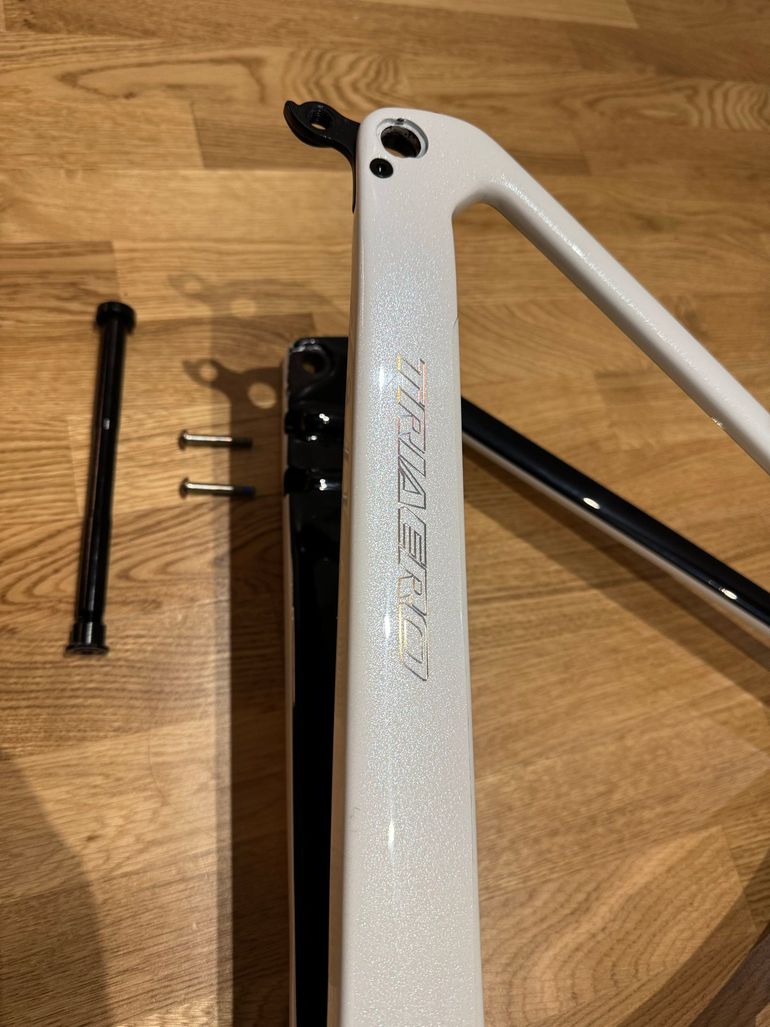 Used ICAN A9 2024 Road & Gravel, White — image 4 of 16