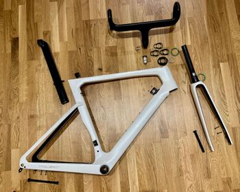 Used ICAN A9 2024 Road & Gravel, White — image 1 of 16