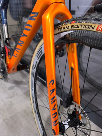 Used Canyon Inflite CF SL 8 2022 Frameset 2022 Road & Gravel, Orange — image 8 of 11