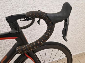 Used BMC BMC Roadmaschine 01 RH51 Carbon Ultergra DI2 2019 Road & Gravel, Orange — image 3 of 19