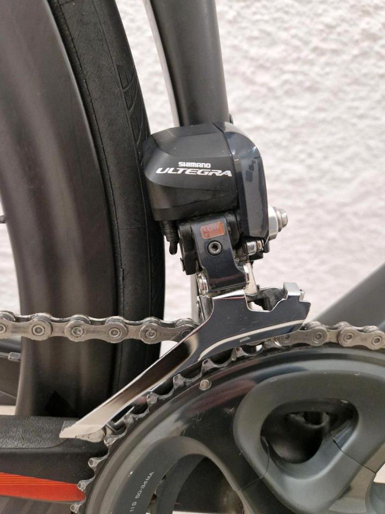 Used BMC BMC Roadmaschine 01 RH51 Carbon Ultergra DI2 2019 Road & Gravel, Orange — image 18 of 19