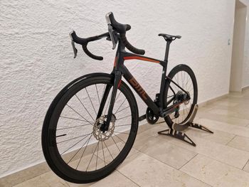 Used BMC BMC Roadmaschine 01 RH51 Carbon Ultergra DI2 2019 Road & Gravel, Orange — image 1 of 19
