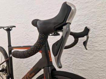 Used BMC BMC Roadmaschine 01 RH51 Carbon Ultergra DI2 2019 Road & Gravel, Orange — image 4 of 19