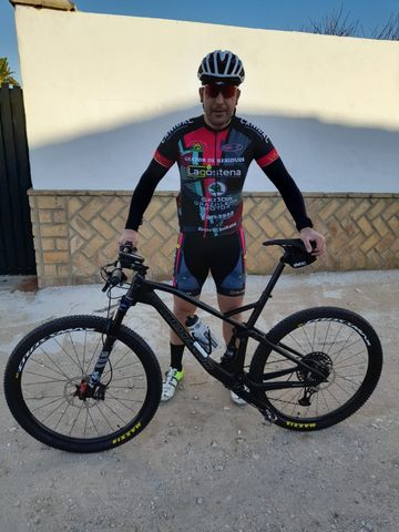 Used Megamo T 2022 Mountainbike, Black — image 2 of 8