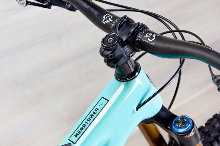 Used Santa Cruz Santa Cruz Megatower C 2020 Mountainbike, Blue — image 9 of 21