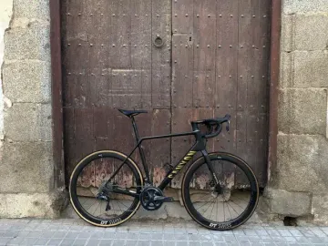 Used Canyon Endurace CF SLX Di2 2020 Road & Gravel