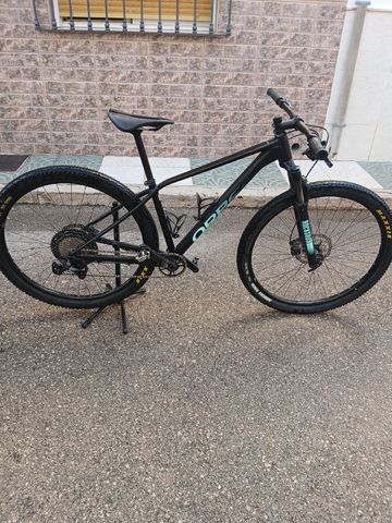 Tweedehands Orbea ALMA H30 2022 2022 MTB