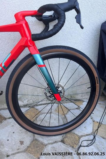 BMC Kaius 01 2025 Road & Gravel usato, Rosso — immagine 5 di 7