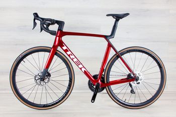 Used Trek Trek Madone SL6 2025 Road & Gravel, Red — image 2 of 18