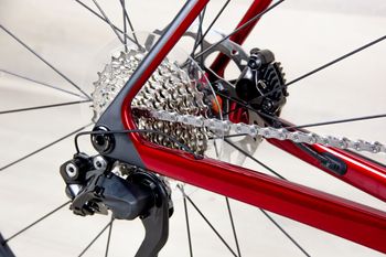 Used Trek Trek Madone SL6 2025 Road & Gravel, Red — image 6 of 18