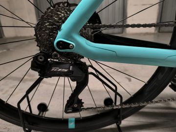 Bianchi Aria - 105 Di2 2022 2022 Road & Gravel usato, Blu — immagine 3 di 14