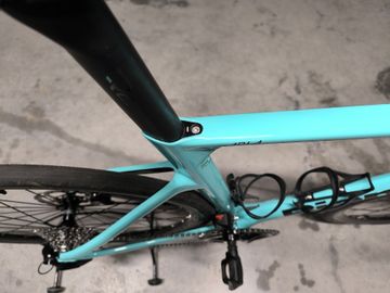 Bianchi Aria - 105 Di2 2022 2022 Road & Gravel usato, Blu — immagine 13 di 14