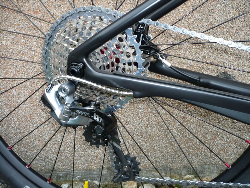 Used Focus Raven SRAM XX1 2022 Mountainbike, Black — image 8 of 16