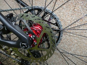 Used Focus Raven SRAM XX1 2022 Mountainbike, Black — image 10 of 16