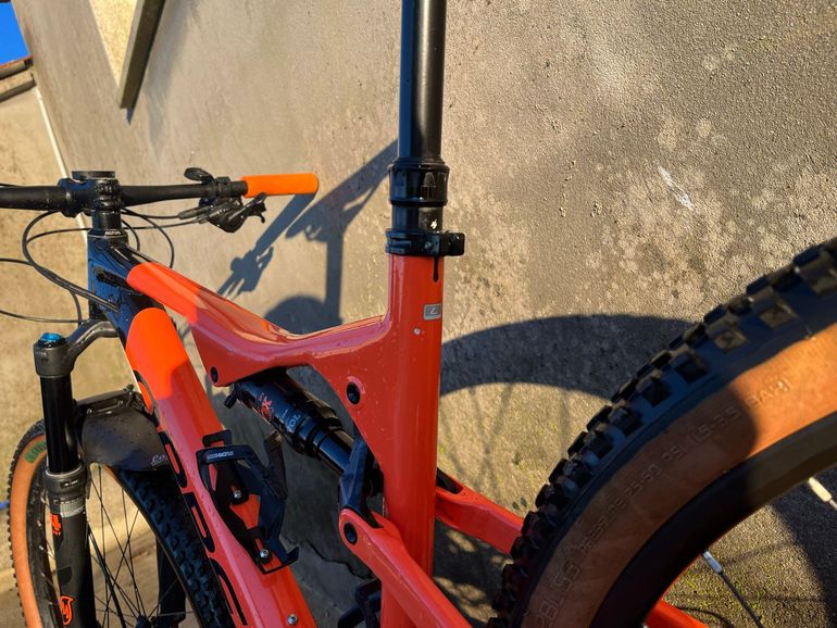 Used Orbea OIZ H20 2021 2021 Mountainbike, Orange, 29 — image 10 of 14