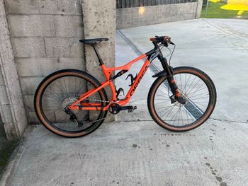 Used Orbea OIZ H20 2021 2021 Mountainbike, Orange, 29 — image 1 of 14