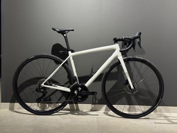 Brugt Specialized Aethos Comp - Shimano 105 Di2 2025 2025 Road & Gravel