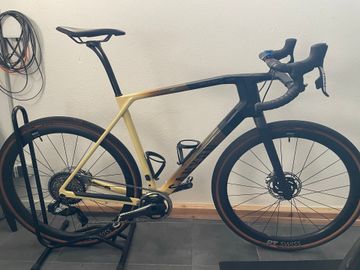 Brugt Canyon Grail CF SLX 9 eTap 2023 2023 Road & Gravel