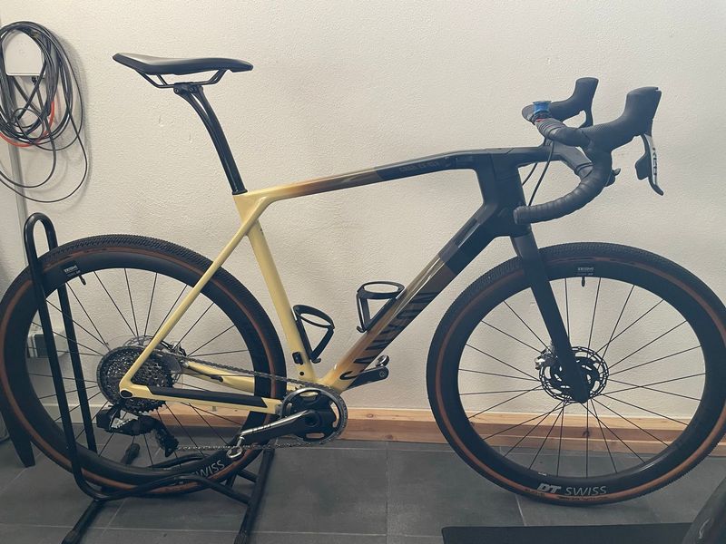 Used Canyon Grail CF SLX 9 eTap 2023 2023 Road & Gravel