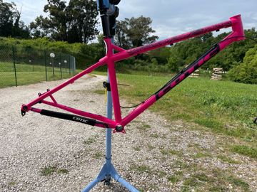 Cotic BeFee Max Frameset 2024 MTB d'occasion