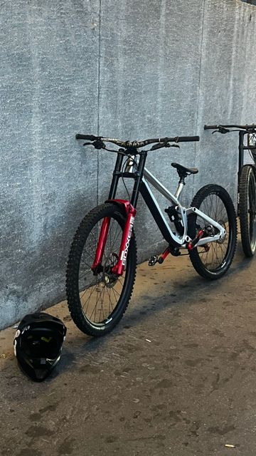 Used Rose Scrub DC 3 2025 2025 Mountainbike, Light Gray, 29 — image 4 of 7