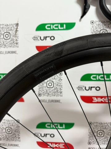 Käytetty Focus PARALANE 8.7 2024 2024 Road & Gravel — kuva 11 / 14