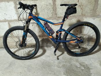 Used Giant Stance 27.5 1 2016 2016 Mountainbike, Blue, 27.5 — image 2 of 3