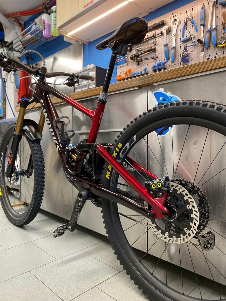 Brugt Specialized Enduro Shimano Deore XT 2022 Mountainbike — billede 4 af 6