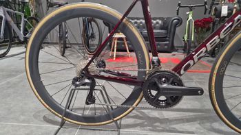 Used Orbea ORCA M20iLTD PWR 2025 2025 Road & Gravel, Red — image 2 of 11