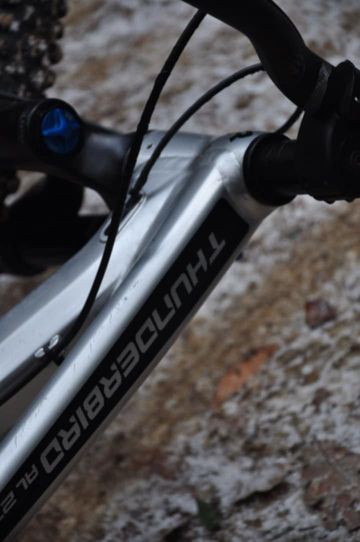 Used Dartmoor Thudebird 2023 Mountainbike, Light Gray — image 8 of 10