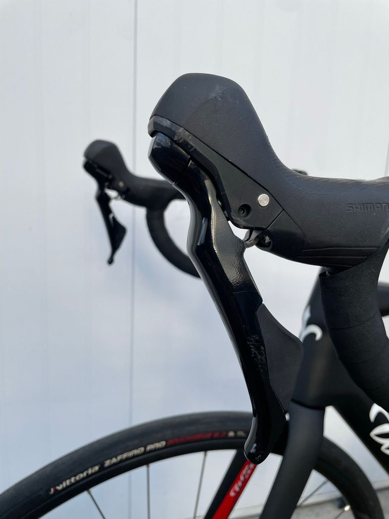 Used Wilier Garda Disc 105 RS171 (L) 2024 Road & Gravel, Black — image 10 of 11