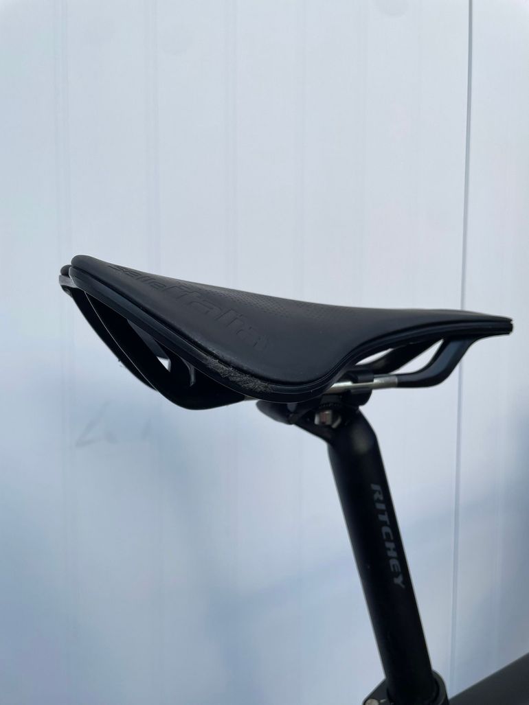 Used Wilier Garda Disc 105 RS171 (L) 2024 Road & Gravel, Black — image 11 of 11