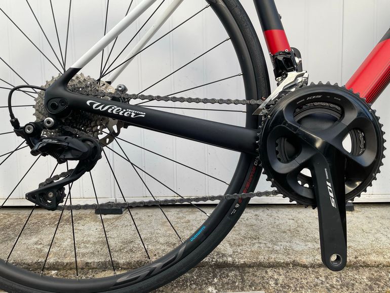 Used Wilier Garda Disc 105 RS171 (L) 2024 Road & Gravel, Black — image 3 of 11