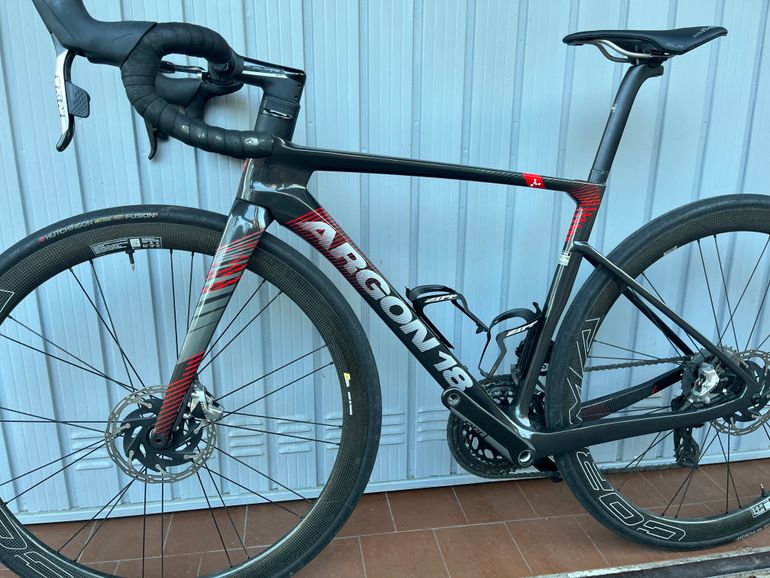 Used Argon 18 Sum Pro 2023 2023 Road & Gravel, Light Gray — image 3 of 10