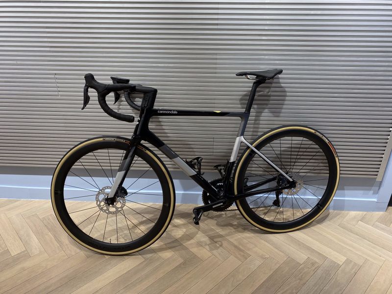 Cannondale SuperSix EVO Hi-MOD Disc Ultegra Di2 2020 2020 Road & Gravel d'occasion
