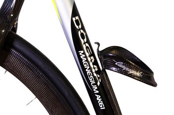 Used Pinarello Pinarello Dogma AK61 Magnesium 2005 Road & Gravel — image 4 of 4