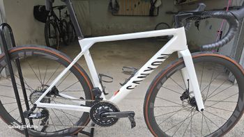Canyon, Ultimate CF SLX 8 AXS 2025