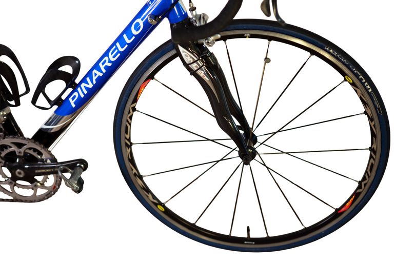 Used Pinarello Pinarello Dogma AK61 Magnesium 2004 Road & Gravel — image 3 of 5