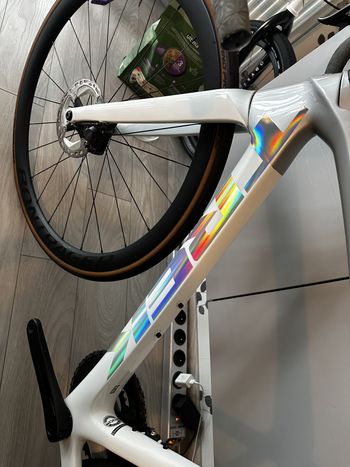 Used Trek Emonda SL7 2024 Road & Gravel, White — image 6 of 6
