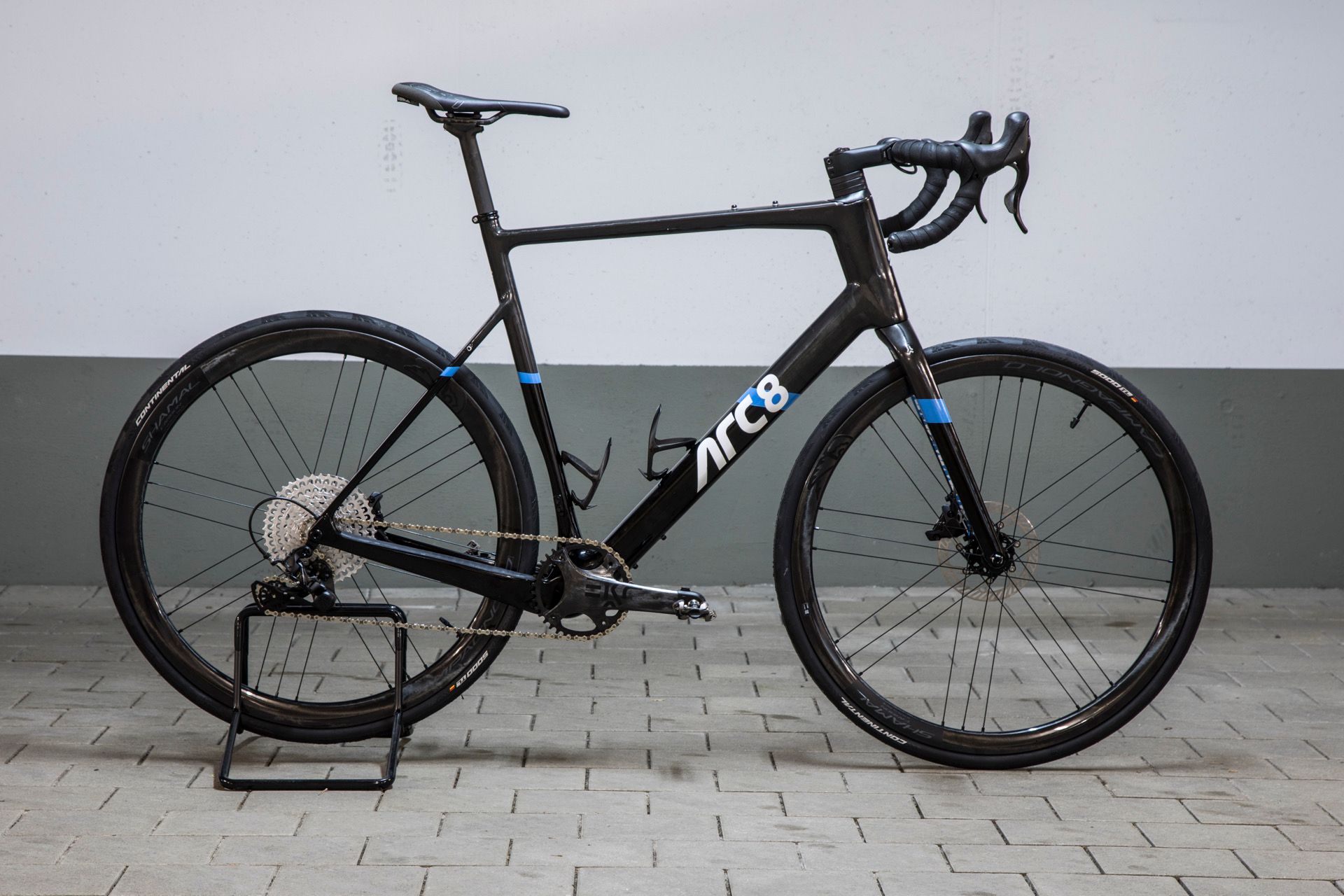 ARC8 Eero Custom Paint XL 2021