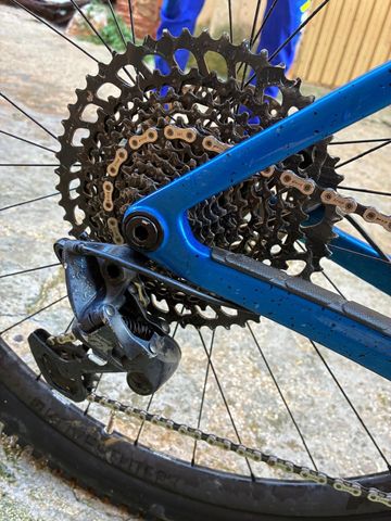 Used Trek Procaliber 9.7 2023 2023 Mountainbike, Blue, 29, 27.5 — image 3 of 7