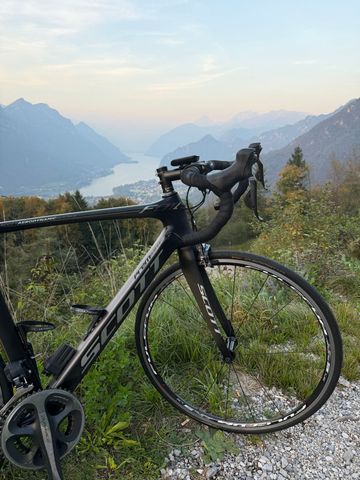 Used Scott foil Premium 2018 Road & Gravel, Black — image 3 of 12