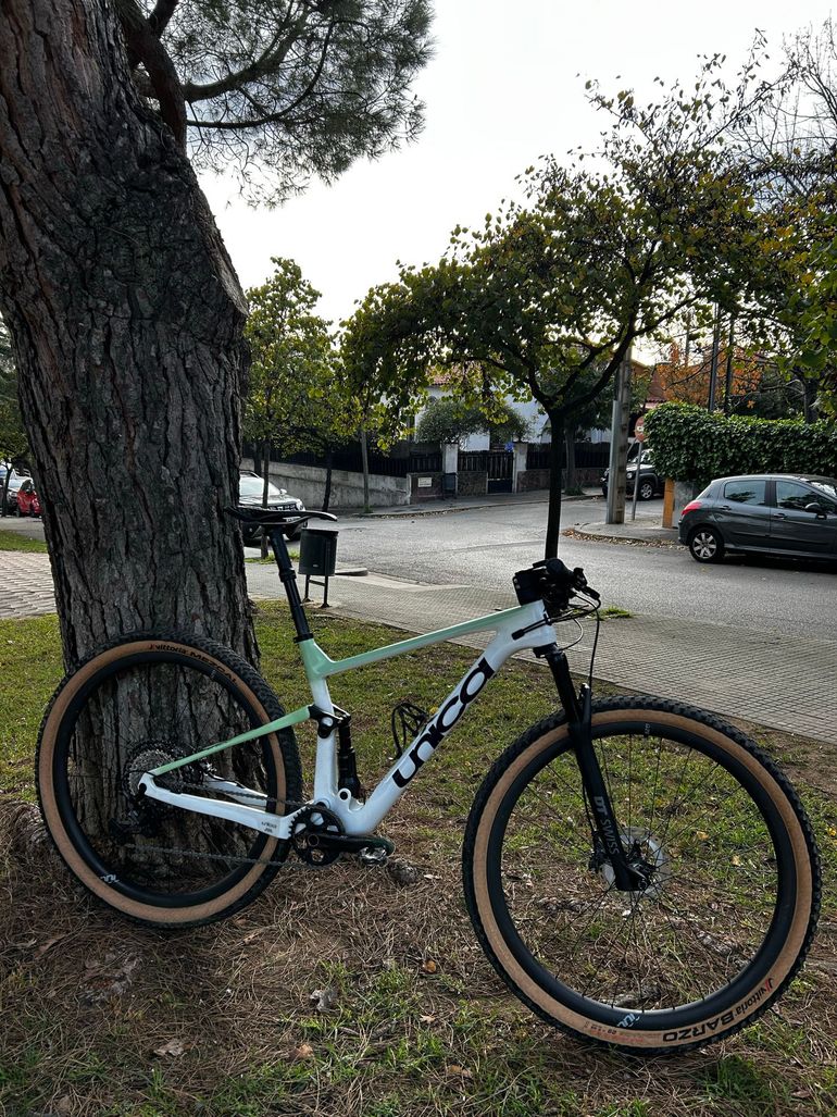 Used Unica FS01 2024 Mountainbike, Blanco — image 1 of 16