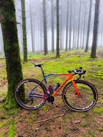 Käytetty Canyon Inflite SRAM Force eTap AXS 2023 Road & Gravel