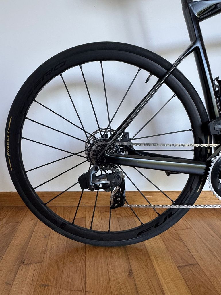 Used BMC Teammachine SLR01 DISC THREE 2020 2020 Road & Gravel, Negro — image 5 of 11